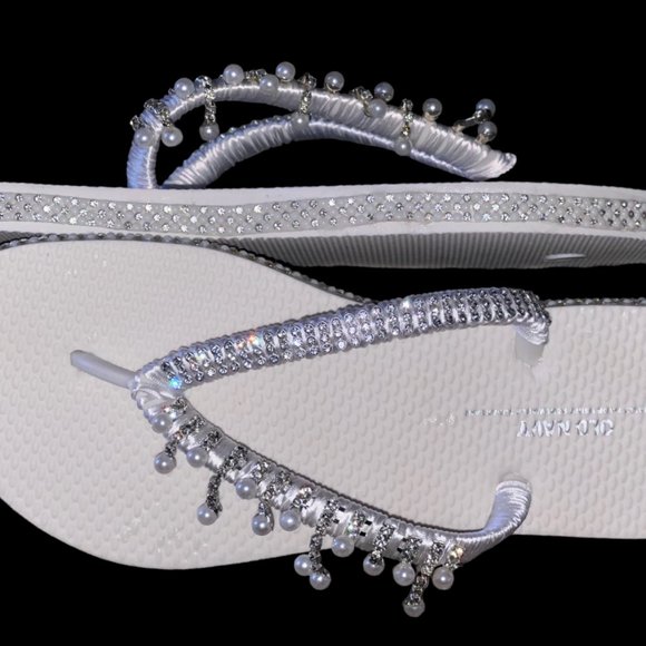 Flip Flops, Bridal Shoes, Beach Wedding Flip Flops, Rhinestones/Crystals, SZ6 - Picture 13 of 16